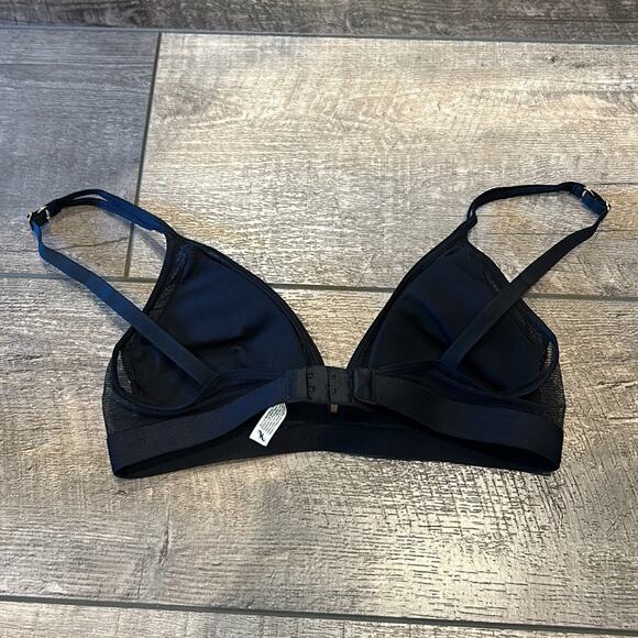 NWTO Lively Black Polka Dot Wireless The Sweetheart Bralette Size S - Picture 7 of 9